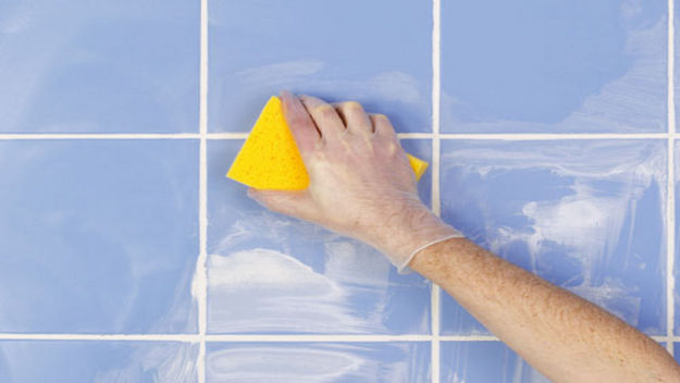 så rengör du kakel och klinkers bäst